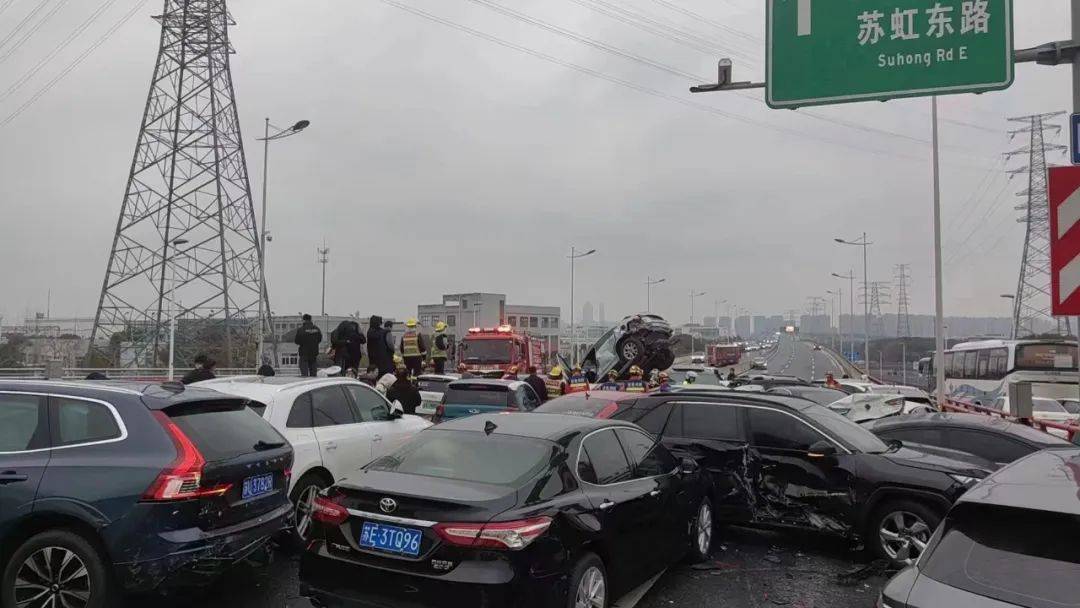 蘇州車禍最新動態(tài)，事故現(xiàn)場救援進(jìn)展及后續(xù)關(guān)注